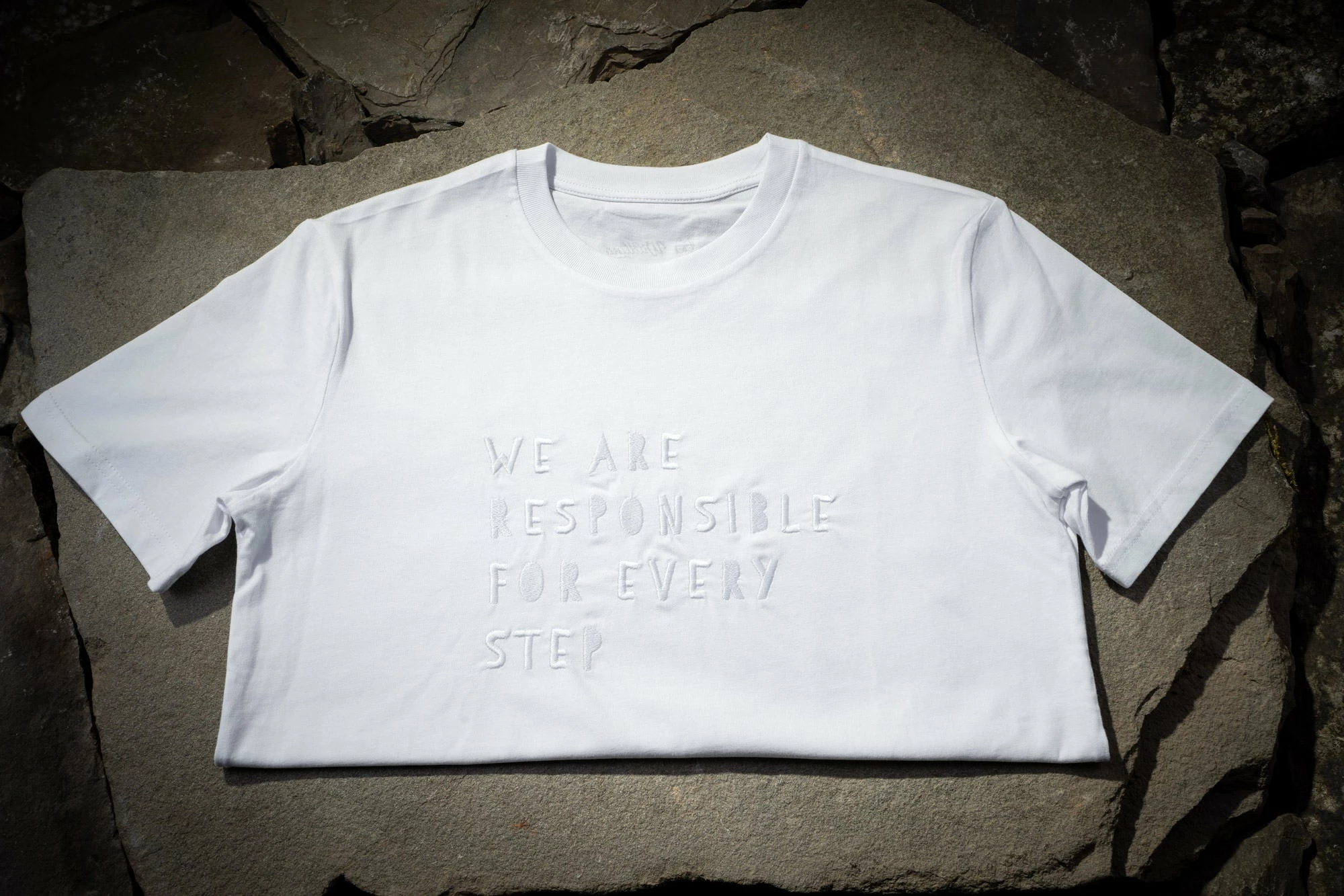 Wildling Shoes "WE ARE" T-Shirt, Weiß 4 Wildling Shoes "WE ARE" T-Shirt, Weiß